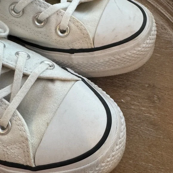 Converse Women's Chuck Taylor All Star Lift Platform - Picture 9 of 11